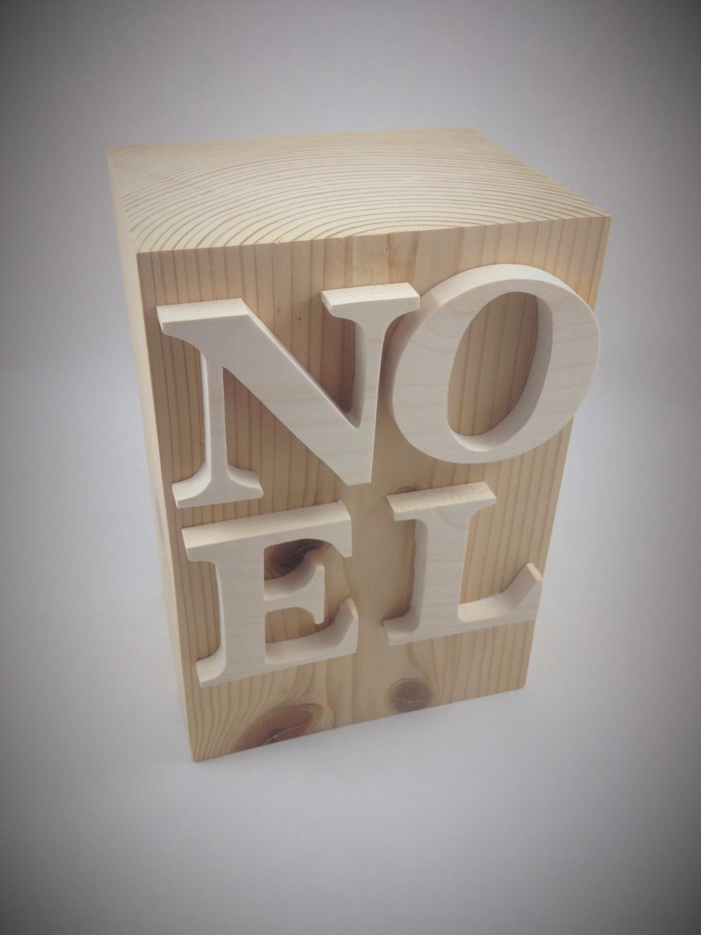 Bloc bois avec noel chantourne